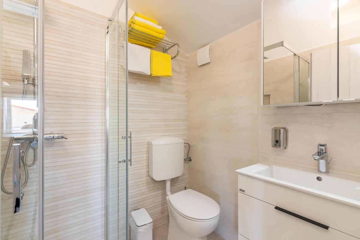 Apartments Cro Adria Stay メドゥリン エクステリア 写真